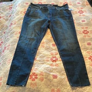 New with tags! Womens Old Navy Rockstar Super Skinny jeans